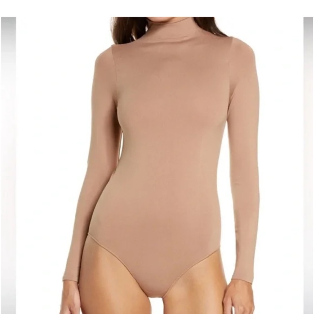 NWOT SKIMS Skims Essential Smoothing Mock-Neck Bodysuit Size: L/XL